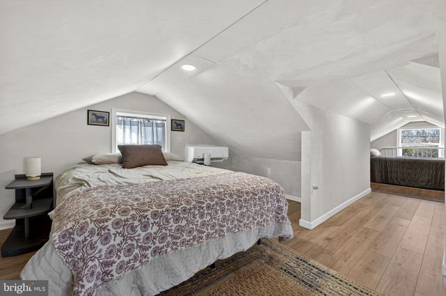 22 FAIRMONT AVE, Shepherdstown, WV 25443