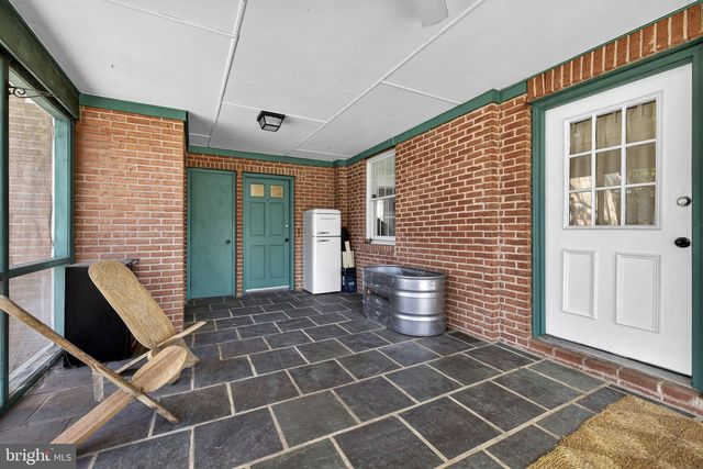 22 FAIRMONT AVE, Shepherdstown, WV 25443