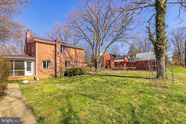 22 FAIRMONT AVE, Shepherdstown, WV 25443