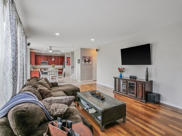 9668 Rainsford Drive, Huntley, IL 60142