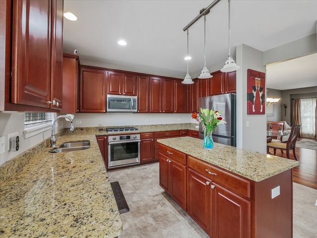 9668 Rainsford Drive, Huntley, IL 60142