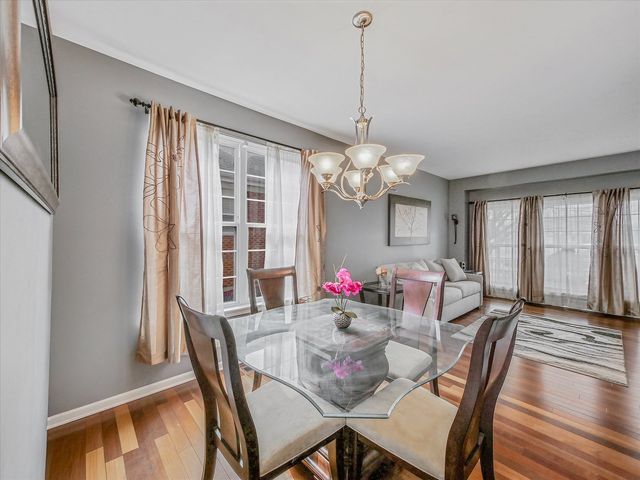 9668 Rainsford Drive, Huntley, IL 60142