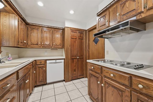 1313 Regency Boulevard, Moore, OK 73160