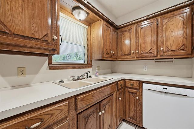 1313 Regency Boulevard, Moore, OK 73160
