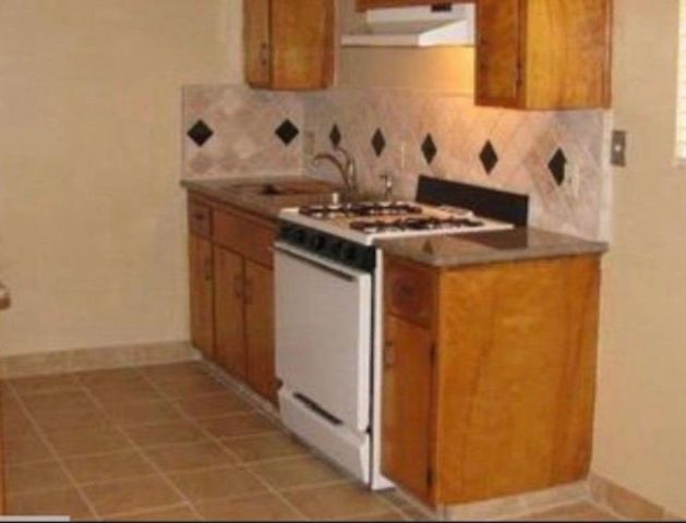 3420 N Van Ness Boulevard, Fresno, CA 93704