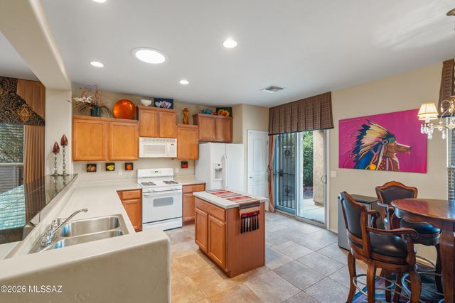 15814 S Via Cayetano, Sahuarita, AZ 85629