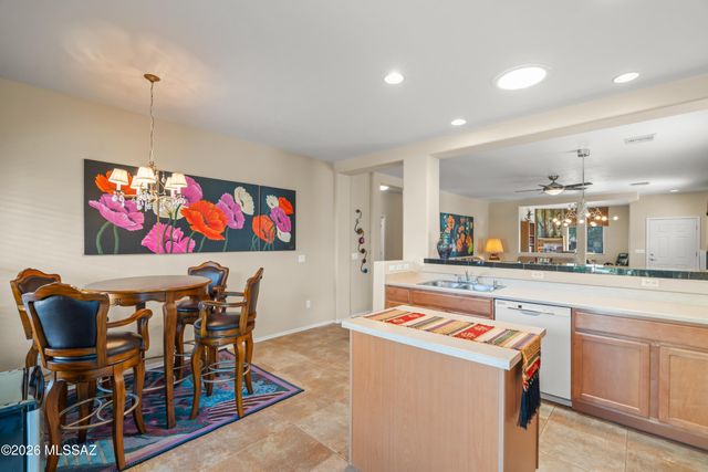 15814 S Via Cayetano, Sahuarita, AZ 85629