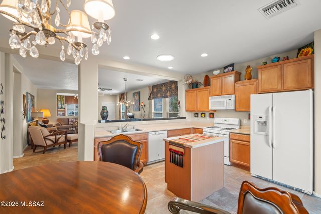 15814 S Via Cayetano, Sahuarita, AZ 85629