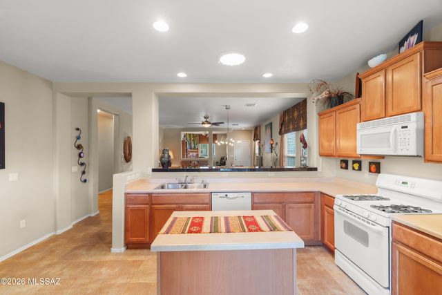 15814 S Via Cayetano, Sahuarita, AZ 85629