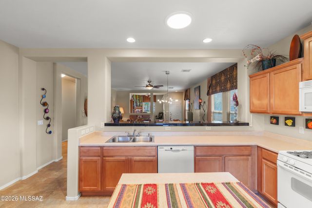 15814 S Via Cayetano, Sahuarita, AZ 85629