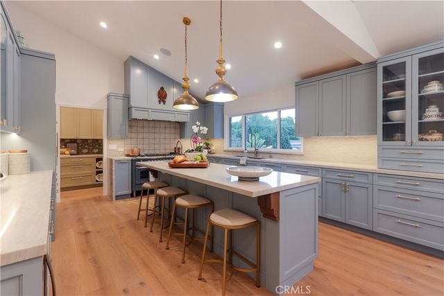 2533 Palos Verdes Drive North, Rolling Hills Estates, CA 90274