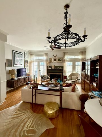 4424 Holland Avenue 305, Dallas, TX 75219