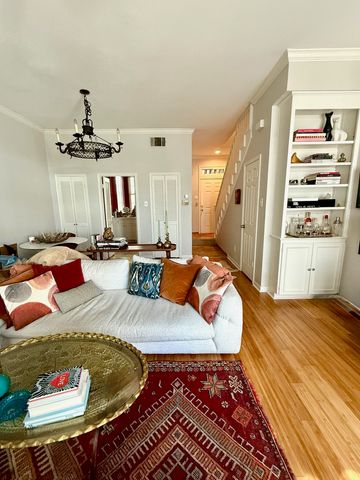 4424 Holland Avenue 305, Dallas, TX 75219