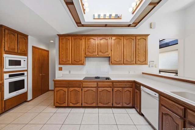 5918 BROOK FLS, Windcrest, TX 78239