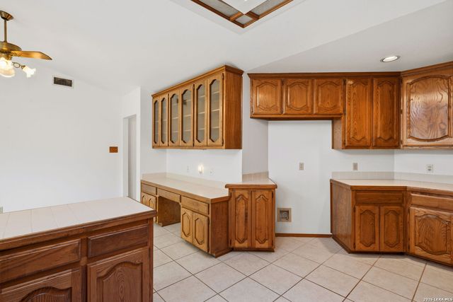 5918 BROOK FLS, Windcrest, TX 78239