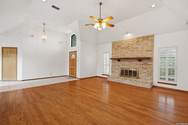 5918 BROOK FLS, Windcrest, TX 78239