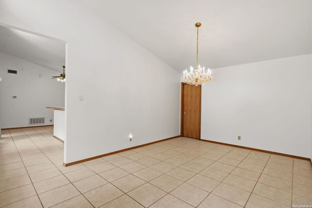 5918 BROOK FLS, Windcrest, TX 78239
