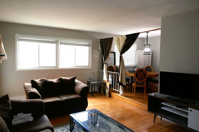 828 N Austin Boulevard 3SW, Oak Park, IL 60302