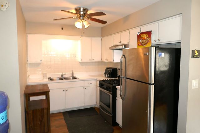 828 N Austin Boulevard 3SW, Oak Park, IL 60302