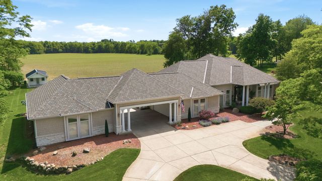1920 High Mdw S, Niles, MI 49120