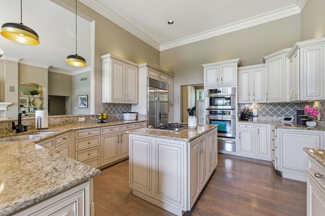 1920 High Mdw S, Niles, MI 49120