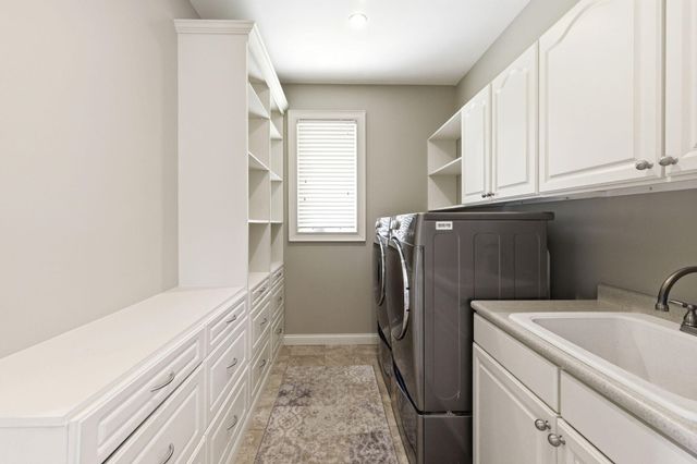 1920 High Mdw S, Niles, MI 49120