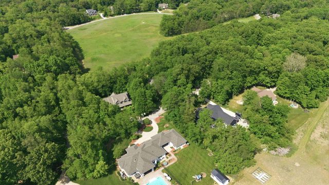 1920 High Mdw S, Niles, MI 49120