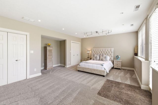 1920 High Mdw S, Niles, MI 49120