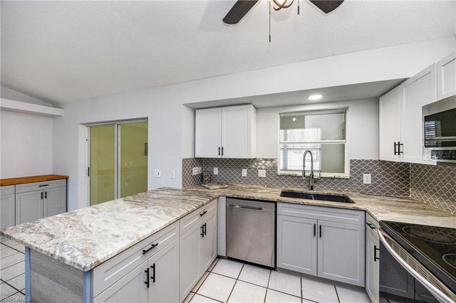 841 8th ST SE, Naples, FL 34117