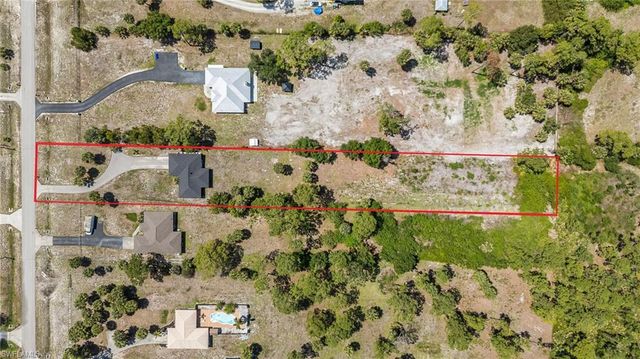 841 8th ST SE, Naples, FL 34117