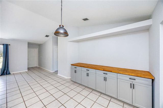 841 8th ST SE, Naples, FL 34117