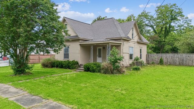 422 S Bristow Avenue, Coweta, OK 74429