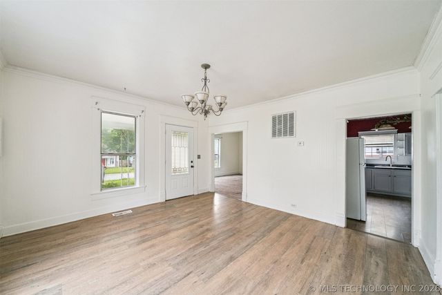 422 S Bristow Avenue, Coweta, OK 74429