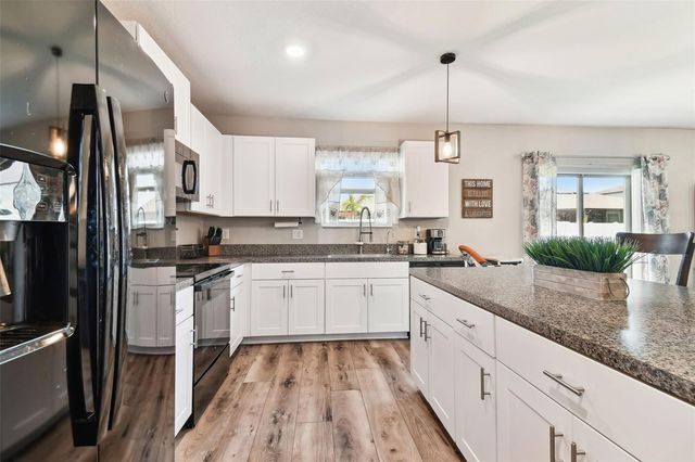 3172 LYTTON HALL DRIVE, Zephyrhills, FL 33540