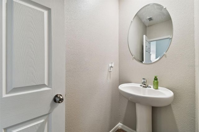 3172 LYTTON HALL DRIVE, Zephyrhills, FL 33540