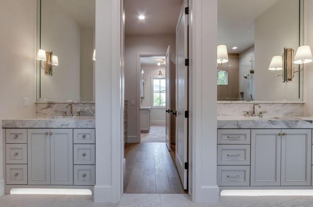 12100 Grand Cedar Lane, Oklahoma City, OK 73131