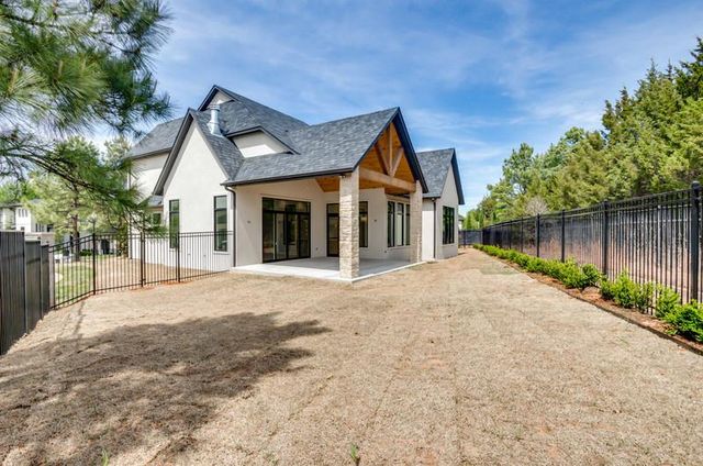 12100 Grand Cedar Lane, Oklahoma City, OK 73131