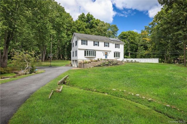 2 Hachaliah Brown Drive, Somers, NY 10589