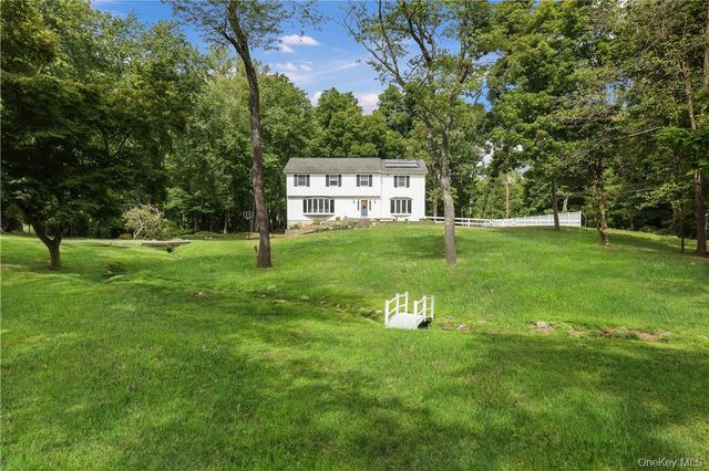 2 Hachaliah Brown Drive, Somers, NY 10589