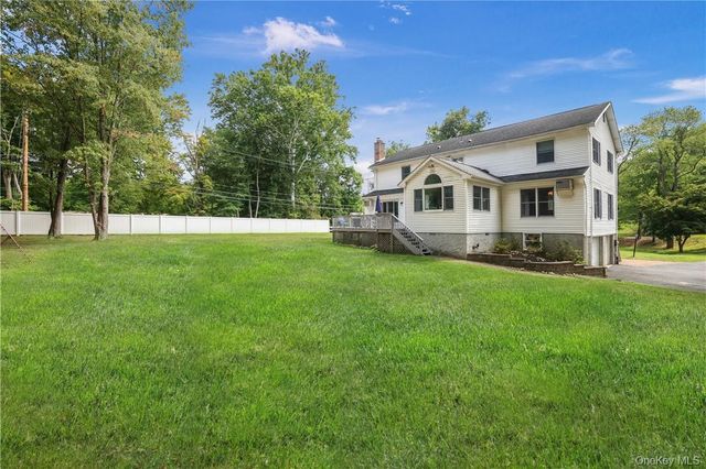 2 Hachaliah Brown Drive, Somers, NY 10589