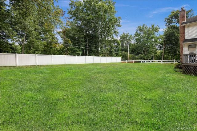 2 Hachaliah Brown Drive, Somers, NY 10589