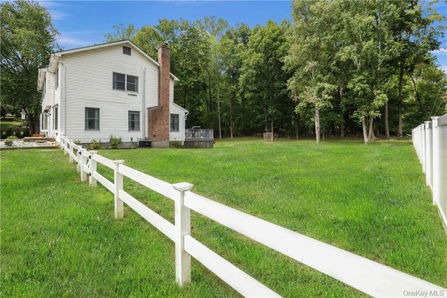 2 Hachaliah Brown Drive, Somers, NY 10589
