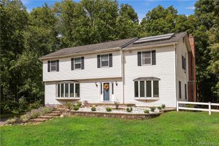 2 Hachaliah Brown Drive, Somers, NY 10589