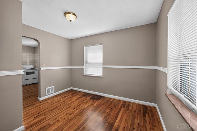 3917 Delhi Avenue, Cincinnati, OH 45204