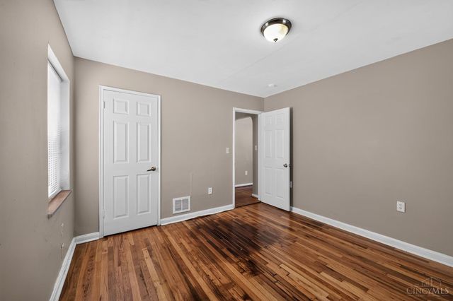 3917 Delhi Avenue, Cincinnati, OH 45204