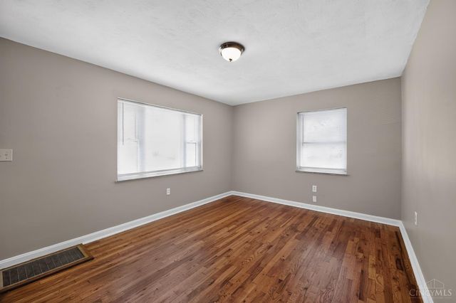 3917 Delhi Avenue, Cincinnati, OH 45204
