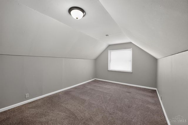 3917 Delhi Avenue, Cincinnati, OH 45204