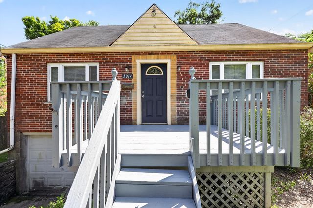 3917 Delhi Avenue, Cincinnati, OH 45204