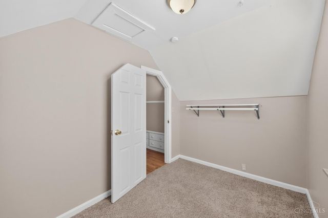 3917 Delhi Avenue, Cincinnati, OH 45204