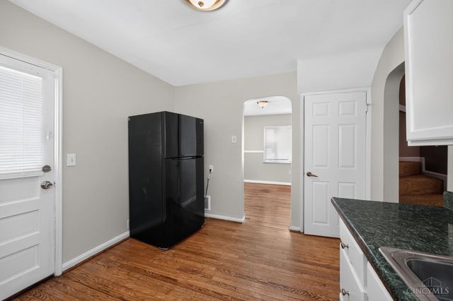 3917 Delhi Avenue, Cincinnati, OH 45204